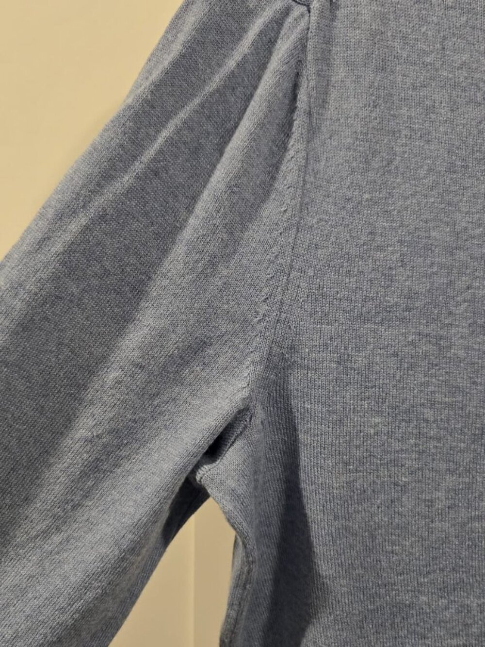 Banana Republic Luxury Blend Silk Cotton Cashmere V-Neck Sweater Blue S PTP19 - Picture 10 of 11